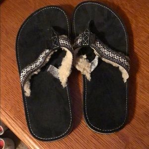 UGG flip flops